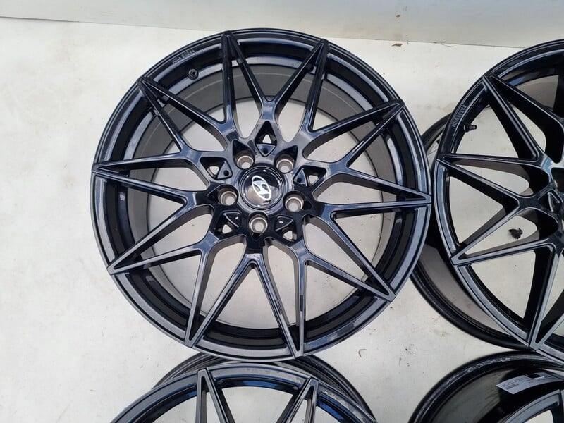 Photo 5 - Hyundai R19 light alloy R19 rims