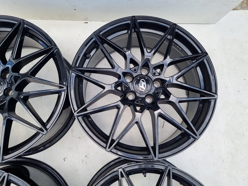 Photo 6 - Hyundai R19 light alloy R19 rims