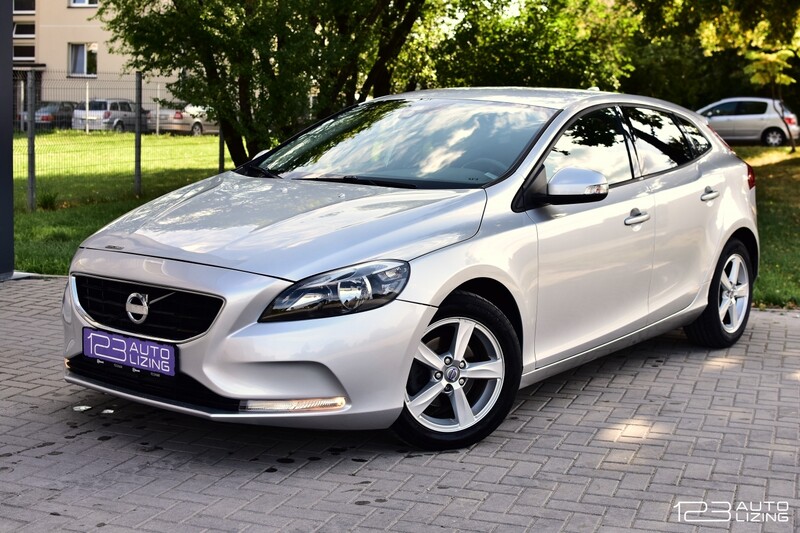 Volvo V40 2014 г Хэтчбек