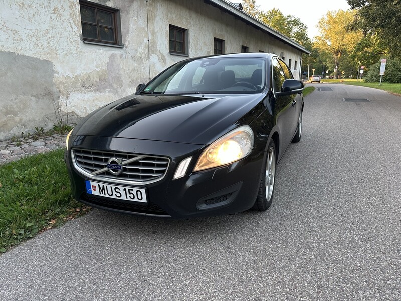 Volvo S60 II 2011 г