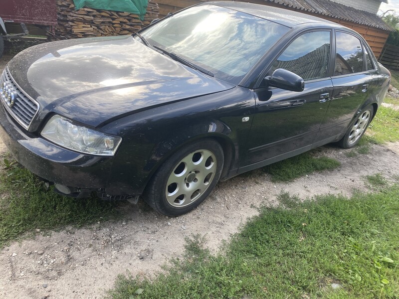 Audi A4 2002 г запчясти