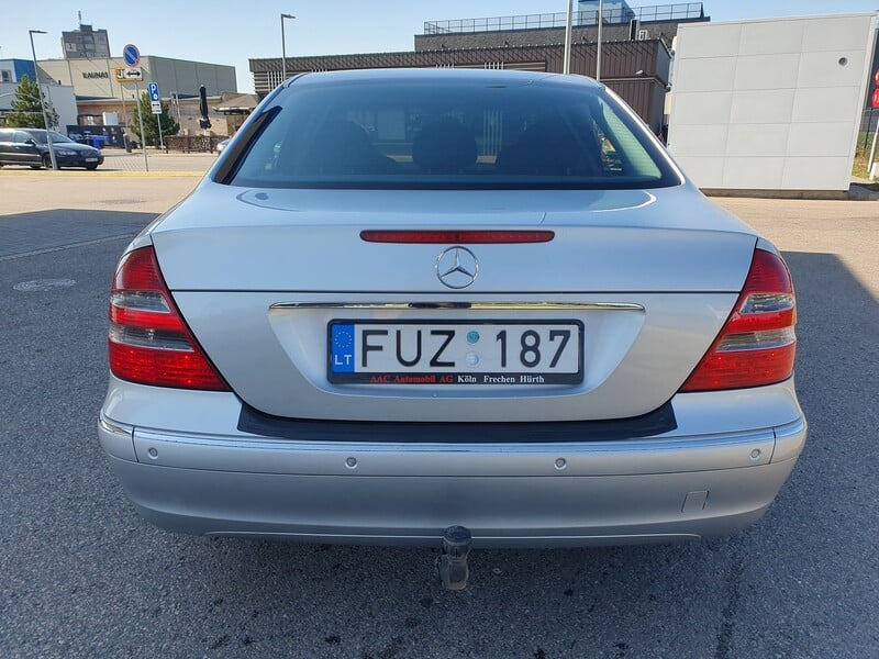 Фотография 7 - Mercedes-Benz E 220 2003 г Седан