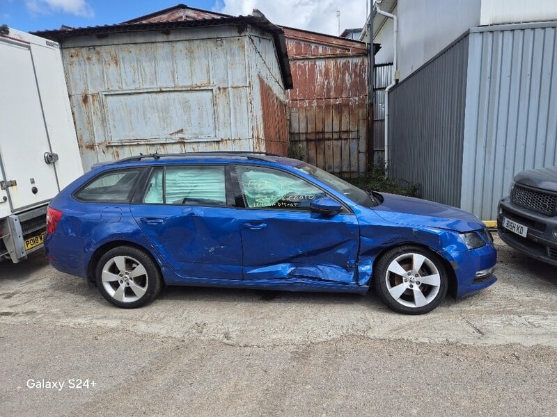 Photo 3 - Skoda Octavia 2019 y parts