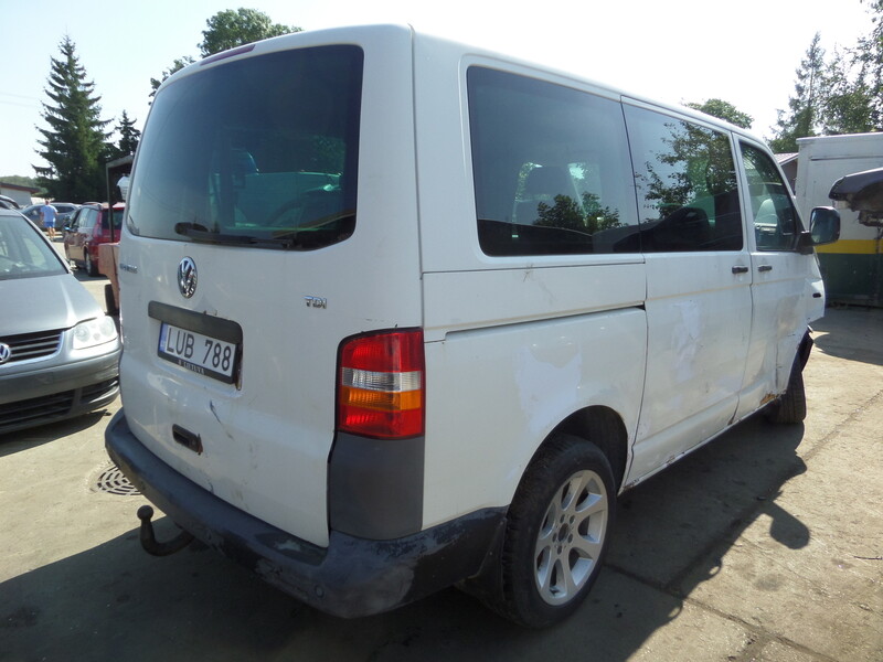 Photo 3 - Volkswagen Caravelle 2007 y parts