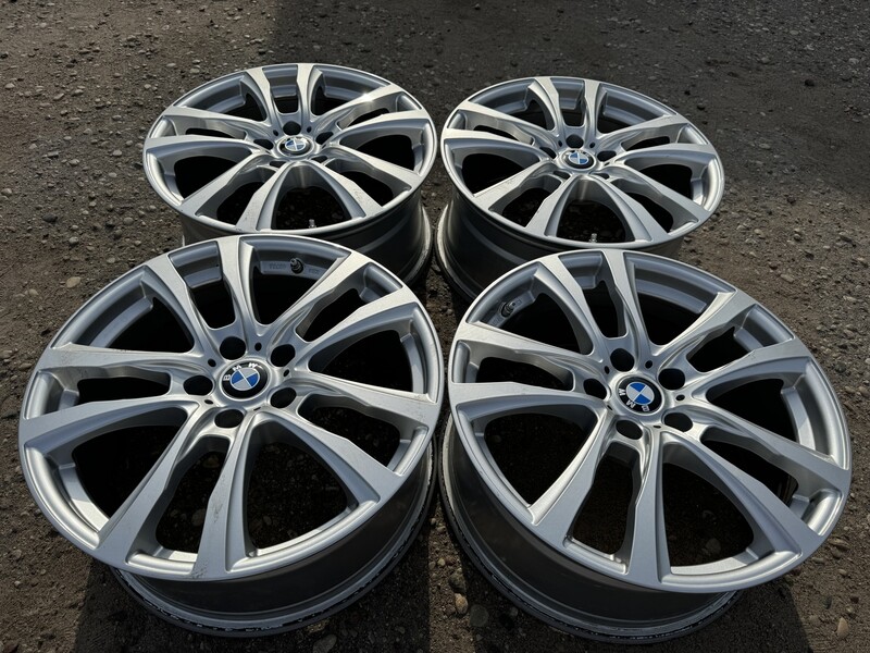 BMW Siunciam, 8J ET30 light alloy R18 rims