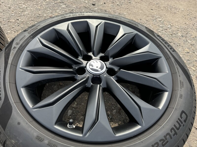 Photo 4 - Skoda Siunciam, 8J ET26 light alloy R18 rims