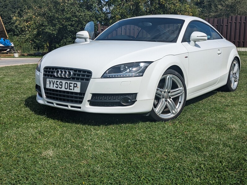 Audi TT 8J 2010 y