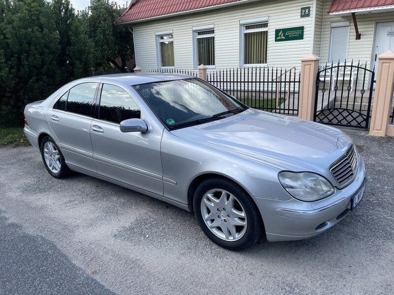 Mercedes-Benz S 320 2000 г Седан