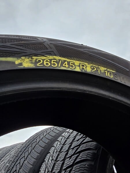 Photo 4 - Vredestein Giugiaro sldesign R21 winter tyres passanger car