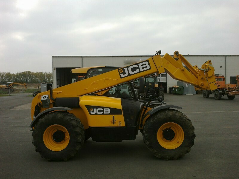 JCB 541-70 AGRI SUPER 2010 y Loader