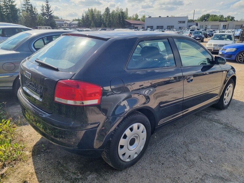 Photo 4 - Audi A3 FSI Ambiente 2004 y