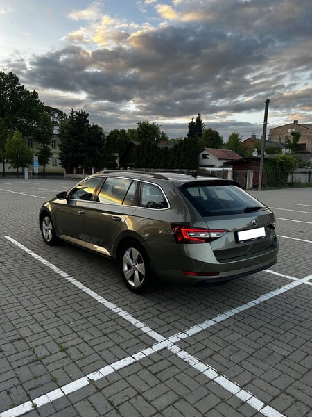 Photo 3 - Skoda Superb 2016 y Wagon