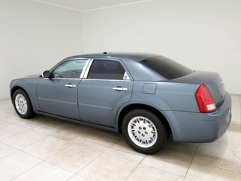 Photo 4 - Chrysler 300C 2005 y Sedan