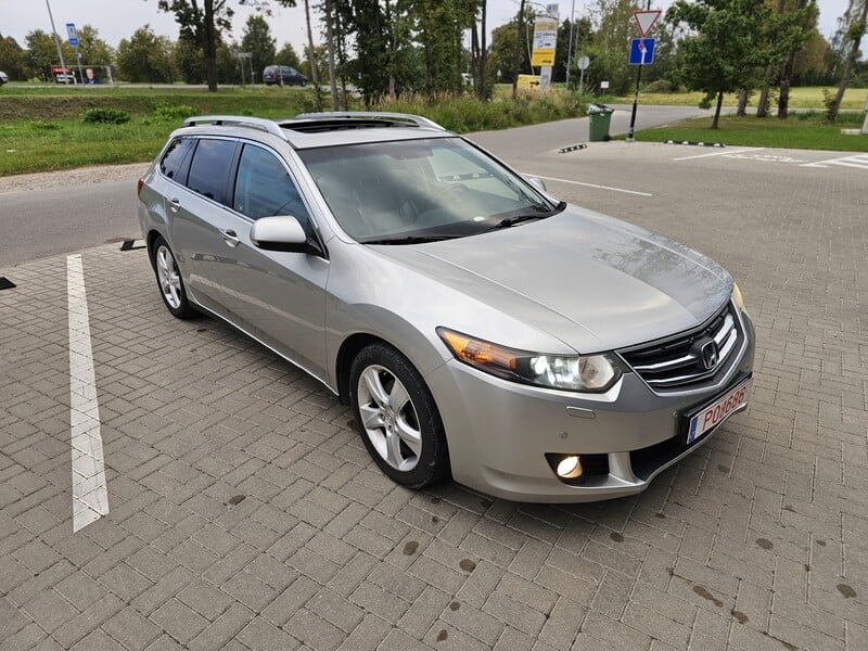 Фотография 7 - Honda Accord d Executive aut 2010 г