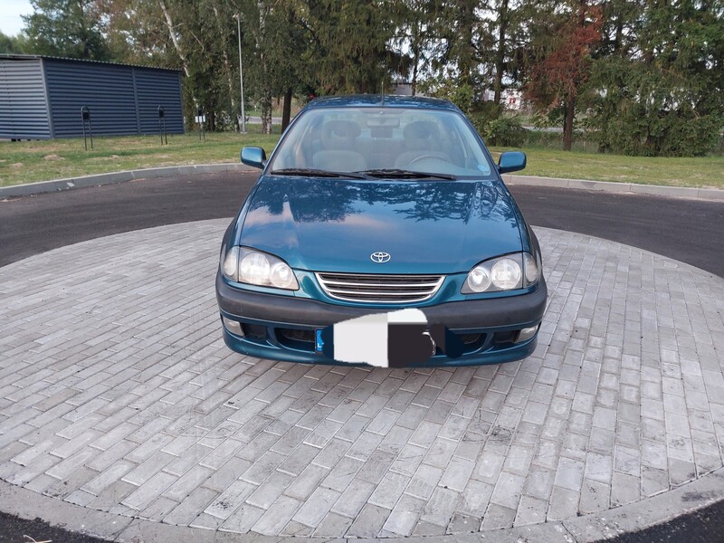 Toyota Avensis 1999 m Sedanas