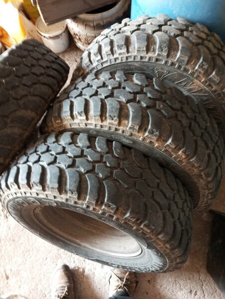 R15 universal tyres passanger car