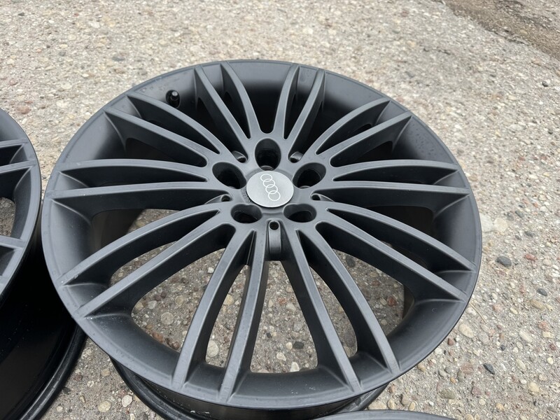 Photo 4 - Audi Siunciam, 8J ET35 light alloy R19 rims