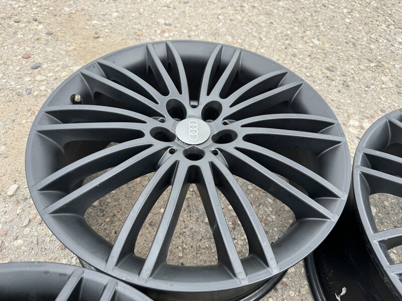 Photo 5 - Audi Siunciam, 8J ET35 light alloy R19 rims