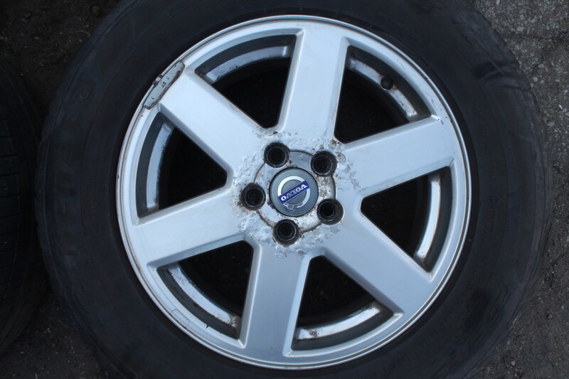 Photo 4 - XC90 light alloy R17 rims