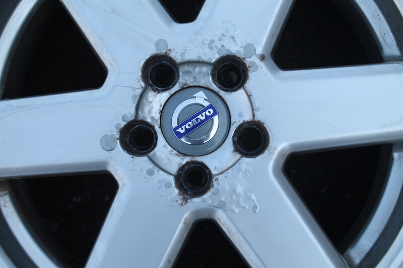 Photo 7 - XC90 light alloy R17 rims