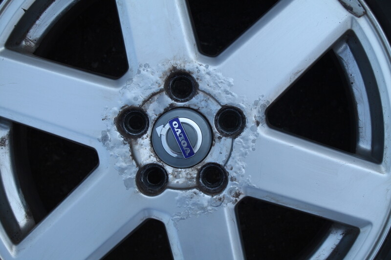 Photo 8 - XC90 light alloy R17 rims