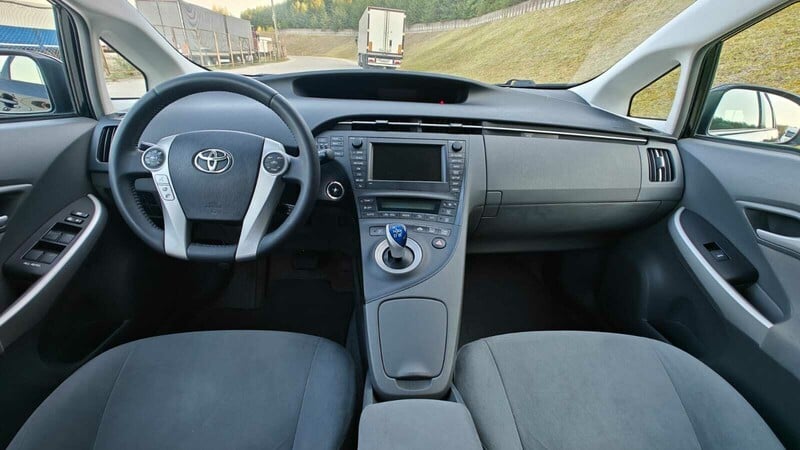 Nuotrauka 16 - Toyota Prius 2010 m Hečbekas