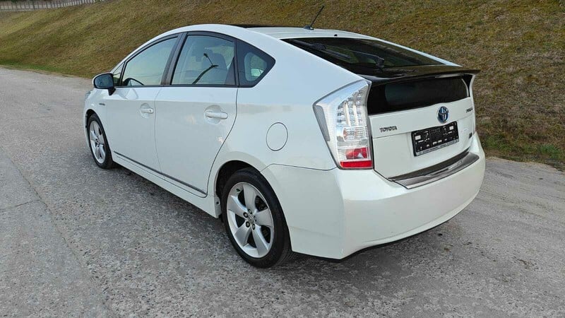 Nuotrauka 3 - Toyota Prius 2011 m Hečbekas