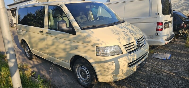 Photo 2 - Volkswagen Caravelle Axd 2006 y parts