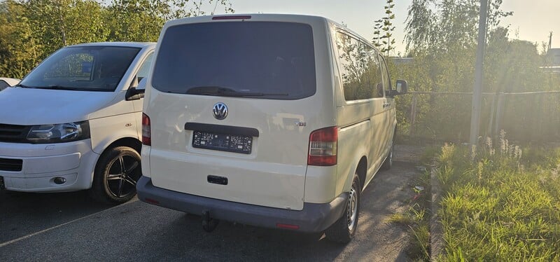 Photo 3 - Volkswagen Caravelle Axd 2006 y parts