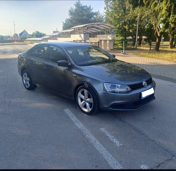 Volkswagen Jetta 2013 г Седан