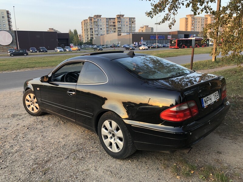 Mercedes-Benz CLK 230 W208 1998 y