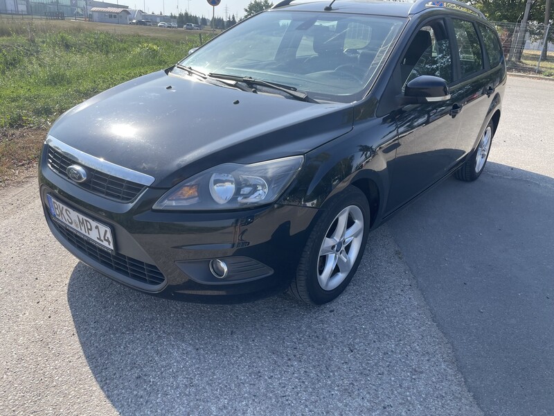 Photo 1 - Ford Focus 2010 y Wagon