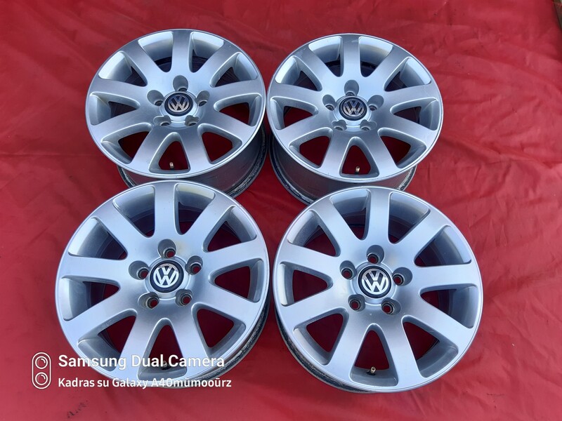 Light alloy R15 rims