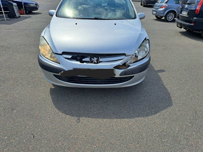 Photo 4 - Peugeot 307 2004 y Hatchback