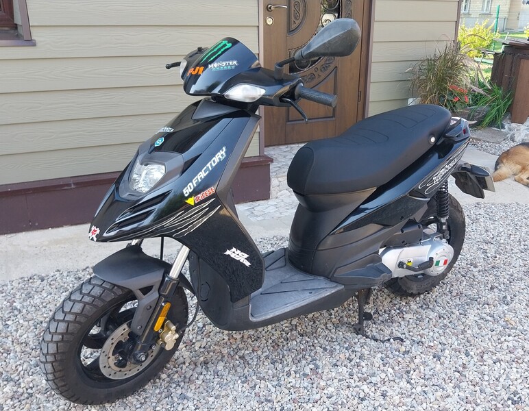 Piaggio Typhoon 2014 y Scooter / moped