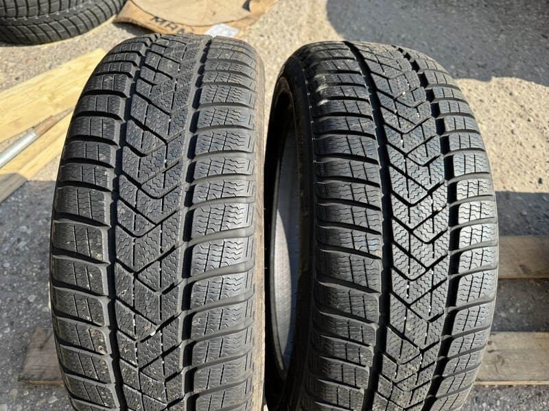 Pirelli Siunciam, 7mm 2021m R18 winter tyres passanger car