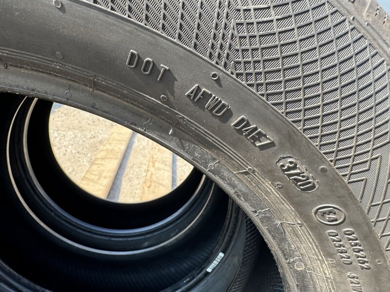 Photo 11 - Continental Siunciam, 7mm 2020m R16 winter tyres passanger car