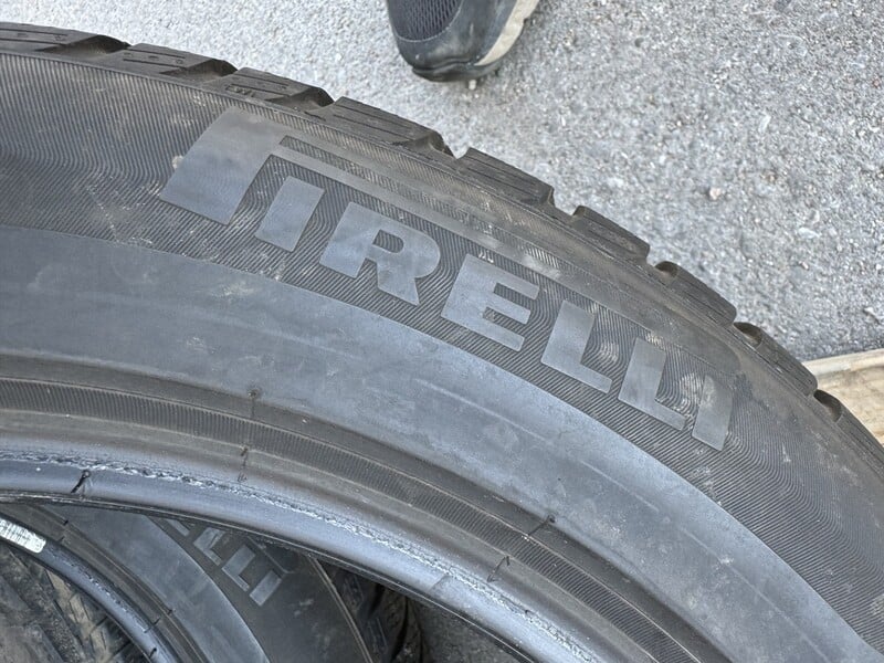 Фотография 9 - Pirelli Siunciam, 6-7mm R17 зимние шины для автомобилей