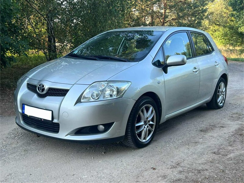 Toyota Auris D-4D Luna 2007 г