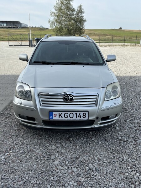 Toyota Avensis 2003 г Универсал