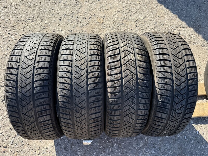 Pirelli Siunciam, 4+6mm 2020 R16 winter tyres passanger car