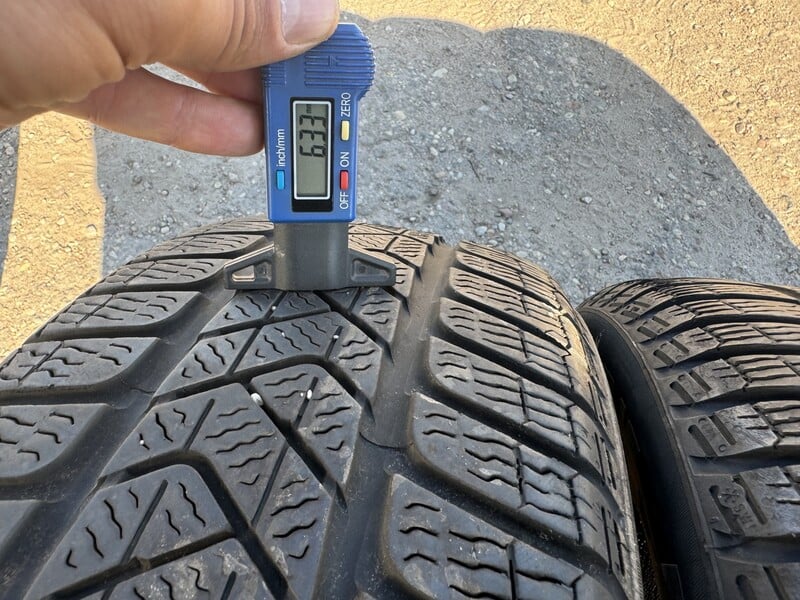 Photo 4 - Pirelli Siunciam, 4+6mm 2020 R16 winter tyres passanger car