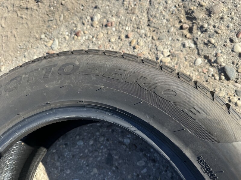 Photo 11 - Pirelli Siunciam, 4+6mm 2020 R16 winter tyres passanger car