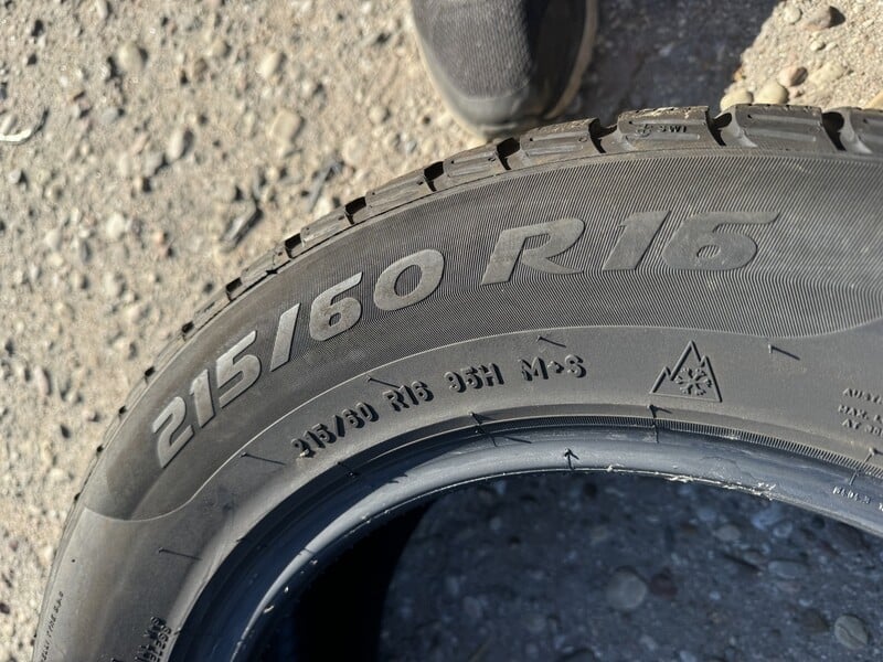 Photo 8 - Pirelli Siunciam, 4+6mm 2020 R16 winter tyres passanger car