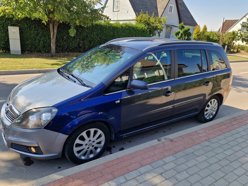 Opel Zafira 2006 y Van