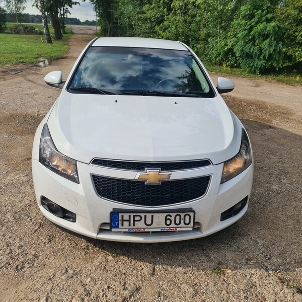 Chevrolet Cruze 2012 y parts