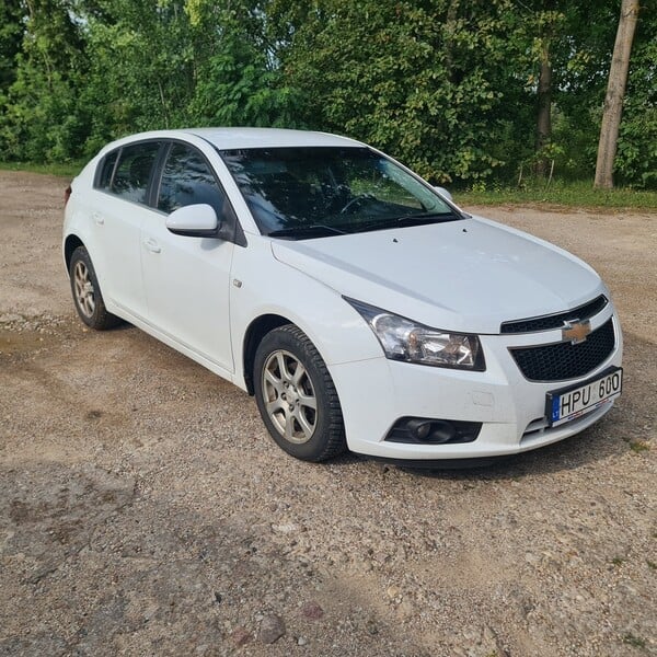 Photo 3 - Chevrolet Cruze 2012 y parts