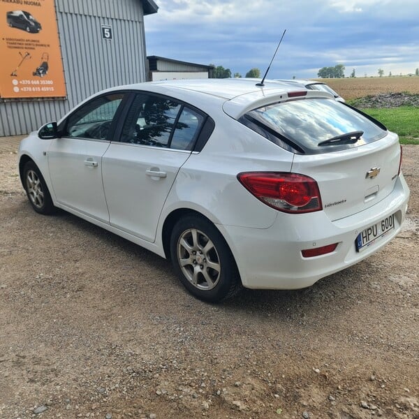 Photo 8 - Chevrolet Cruze 2012 y parts