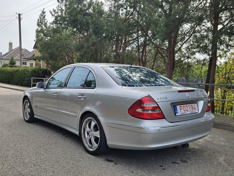 Photo 4 - Mercedes-Benz E 220 W211 CDI Avantgarde 2004 y