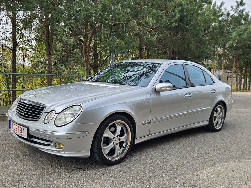 Mercedes-Benz E 220 W211 CDI Avantgarde 2004 y